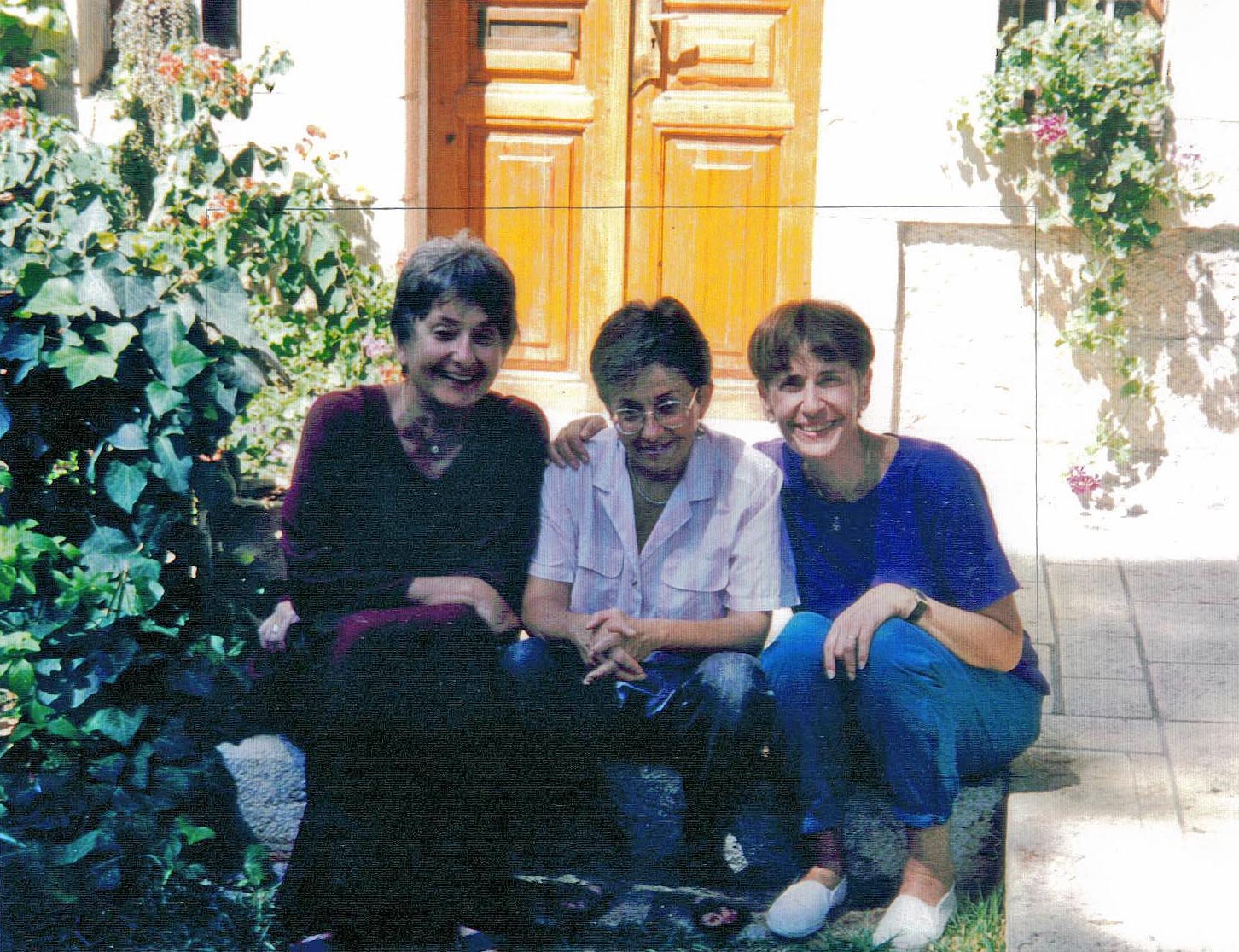 The Cohen sisters reuinited in 1990